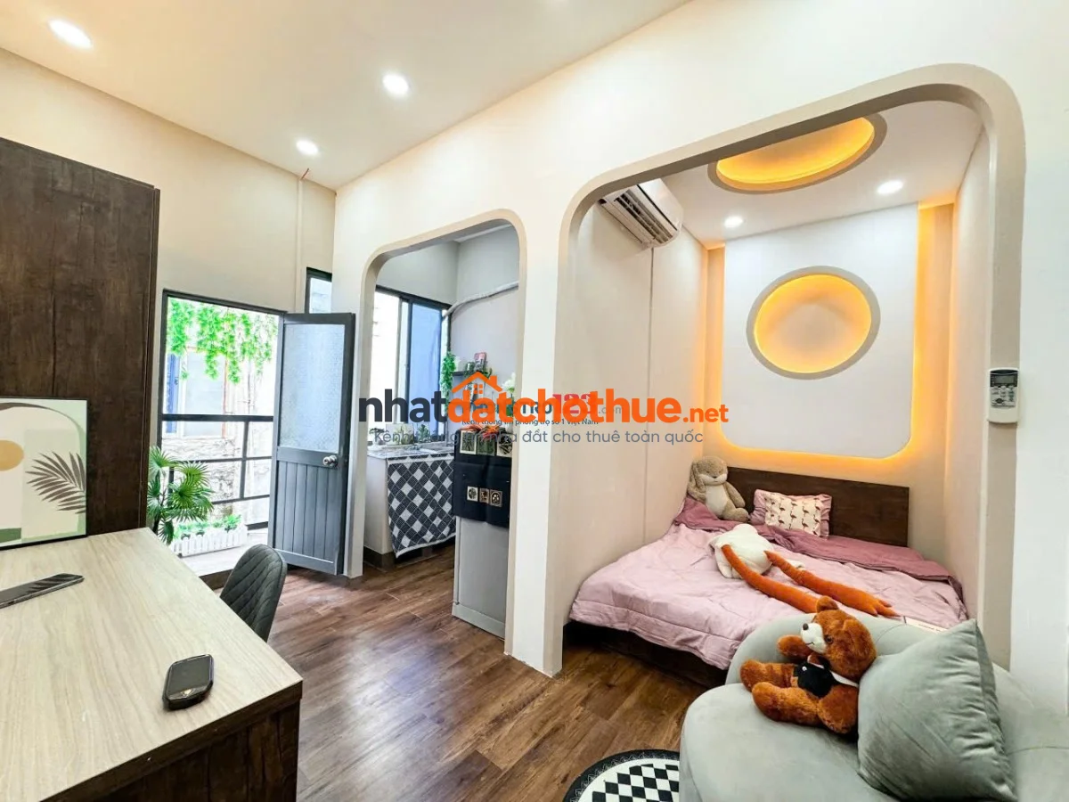 Cho thuê căn hộ 1 phòng ngủ có ban công đường ung Văn khiêm Bình Thạnh gần đại học ngoại thương 500m 1