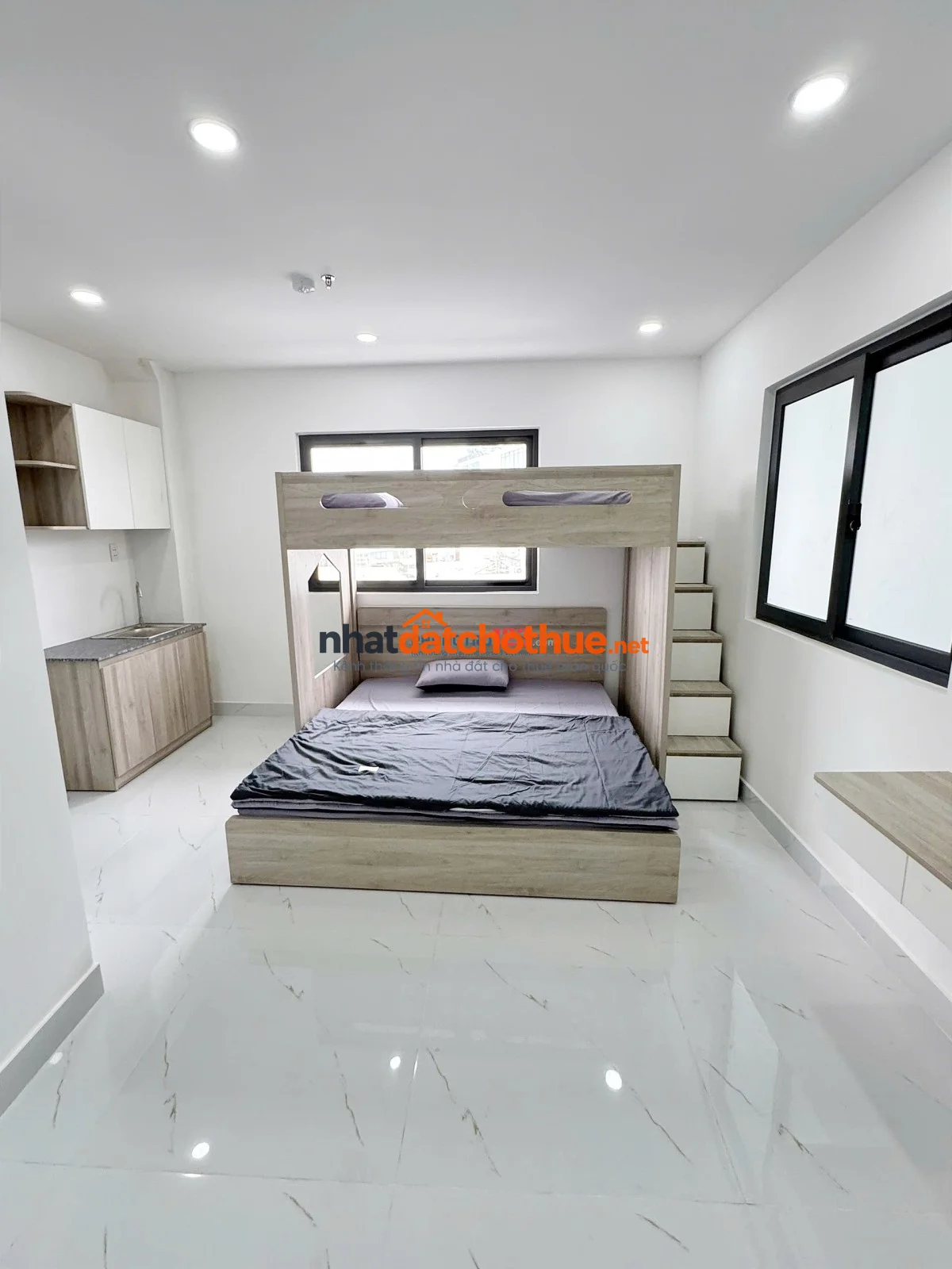 CHDV MỚI XÂY FULL NỘI THẤT CAO CẤP GẦN CÔNG VIÊN LÀNG HOA