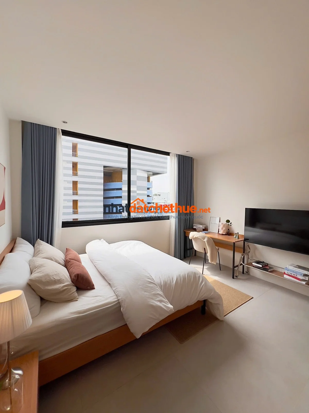 Studio cửa sổ thoáng ngay Toà nhà Viettel đường Cách Mạng Tháng Tám full nội thất xịn