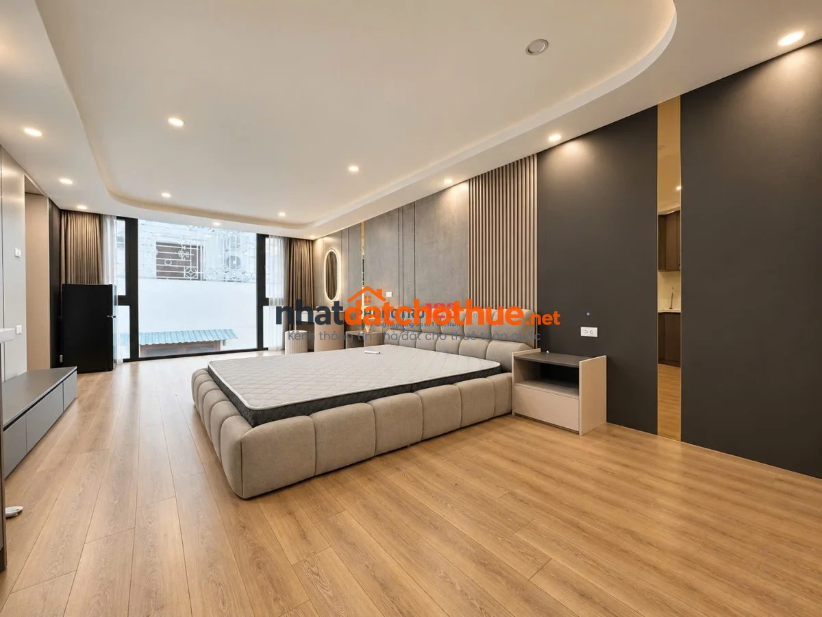 Trống 1 phòng duy nhất ( có thể xem luôn ) - Vào ở luôn ( giá có thể trao đổi lại được )