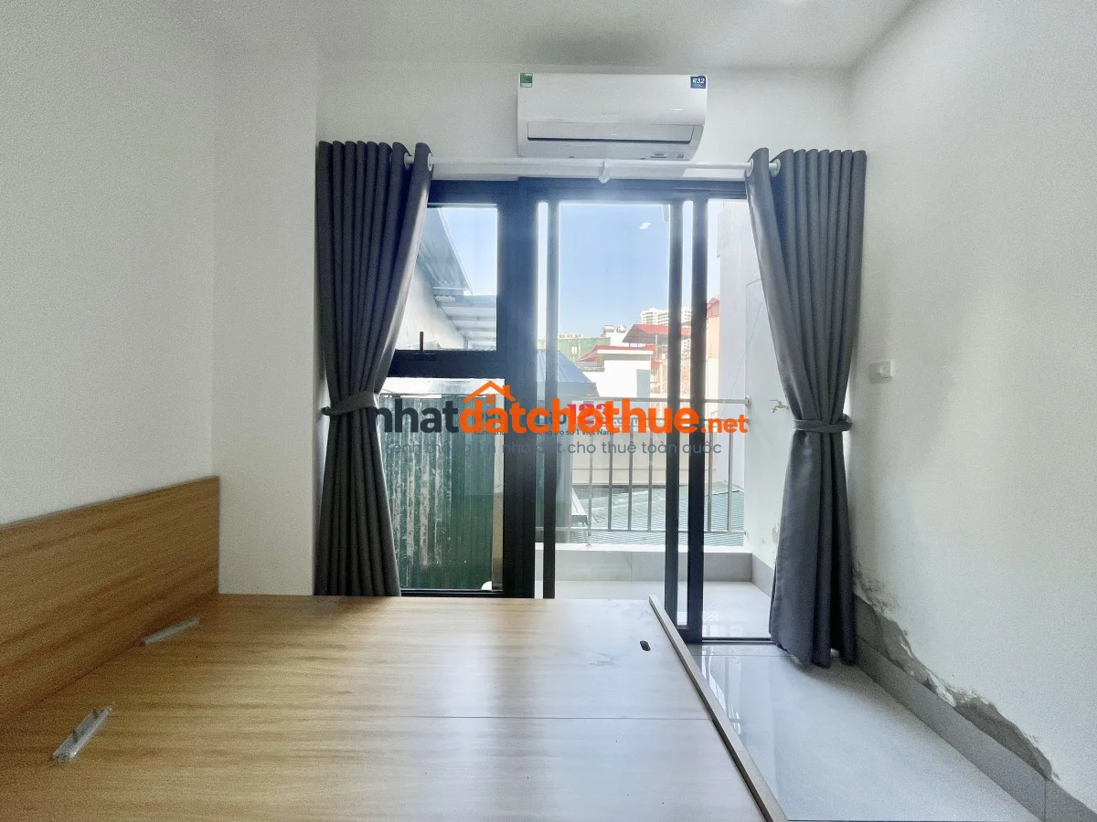 Cho Thuê 10 P Mới Tinh 94 Hồ Tùng Mậu; 1N+1K/Gác; Ngõ Nông, Full Đồ,, Máy Giặt Riêng, Ban Công Sáng 1