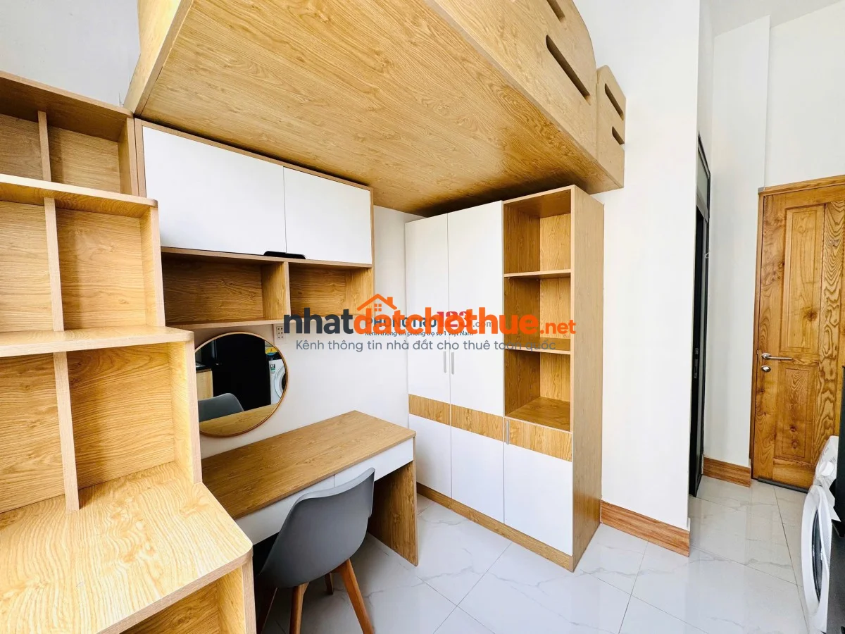 HO THUÊ CĂN HỘ DUPLEX CÓ CỬA SỔ TRỜI & MÁY GIẶT | GẦN CHỢ BÀ CHIỂU & ĐẠI HỌC VĂN LANG CS1