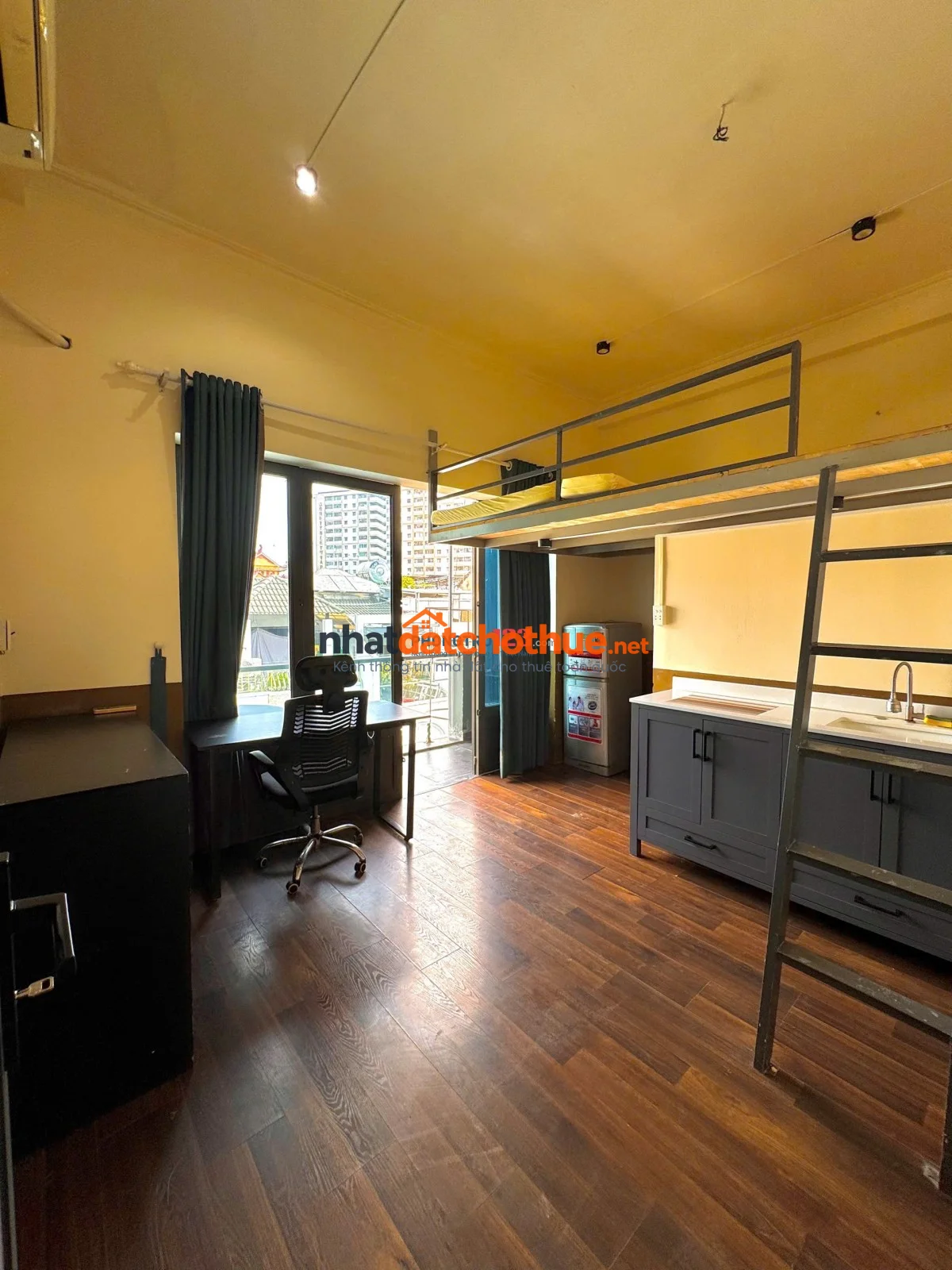 Cho thuê căn hộ duplex, có ban Công lớn đường Vạn Kiếp gần chợ Bà Chiểu, tiện đi quận 1, Phú Nhuận 1