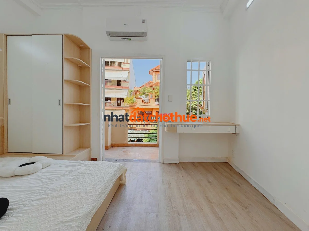 Cho thuê căn hộ gần ngã tư Phú Nhuận, khu Phan Xích Long 1