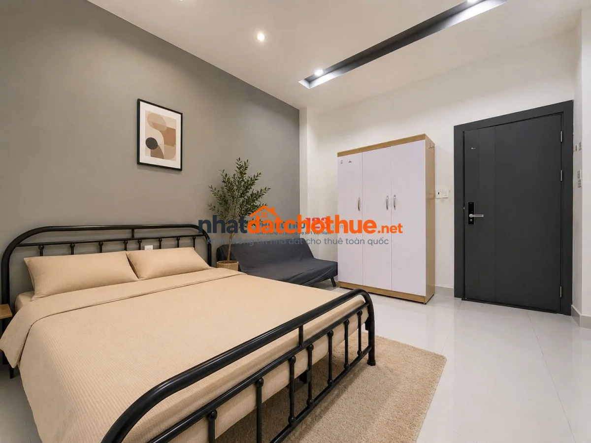 CĂN HỘ BAN CÔNG, FULL NỘI THẤT, SÁT QUẬN 1,3 1