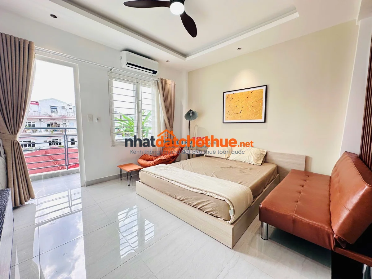 CĂN HỘ BAN CÔNG THOÁNG, MÁY GIẶT RIÊNG BẾP TÁCH XA GIƯỜNG XÔ VIẾT NGHỆ TĨNH BÌNH THẠNH GẦN QUẬN 1, 3