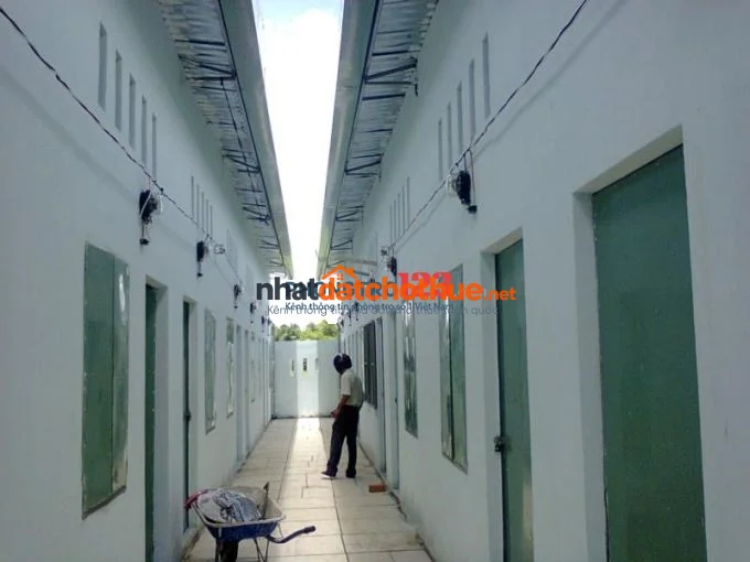 Phòng trọ 700k gần đường Phạm Văn Đồng an ninh tốt