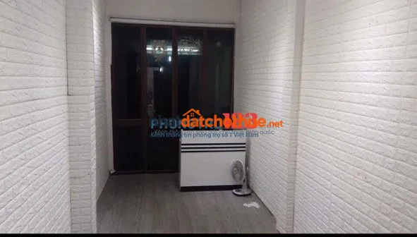 Cho thuê mặt phố Bạch Mai, Hai Bà Trưng, lối đi riêng không chung chủ 1