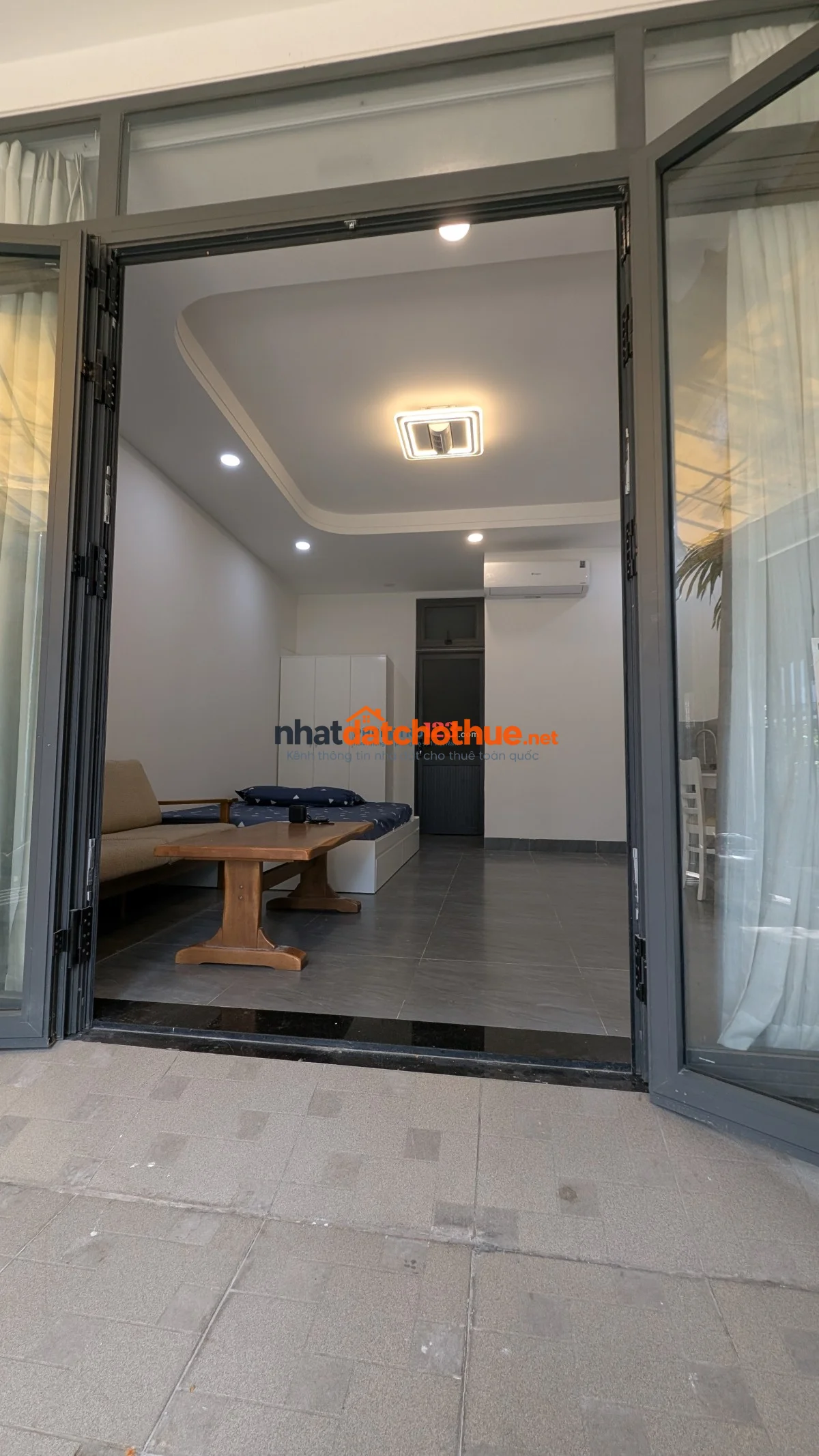 Phòng mặt tiền gần Global City Liên Phường, tiện ở kinh doanh online kết hợp, oto đỗ cửa.