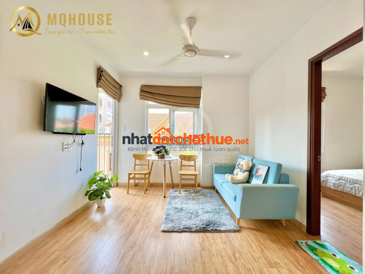 CHO THUÊ CĂN HỘ 1PN 1PK BAN CÔNG TONE GỖ CỰC ĐẸP NGAY SÂN BAY - CV GIA ĐỊNH 1