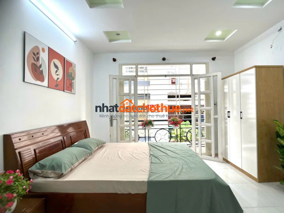 Căn hộ Ban công thoáng mát rộng rãi 35m2-Ngay Pullman Hotel,Bùi Viện,ĐH Hoa Sen,Văn Lang,UEH,.. Q1