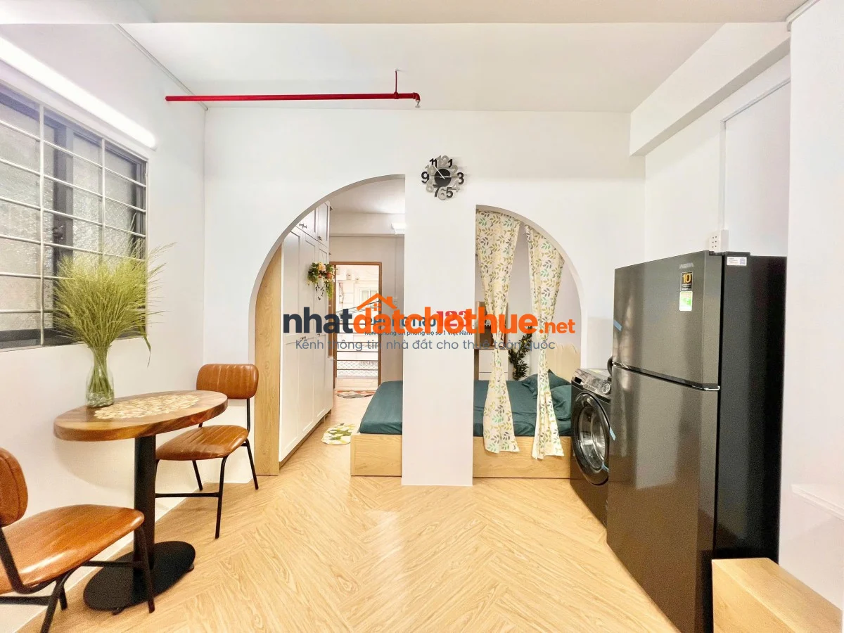 Căn hộ cao cấp 35m2 bancon riêng, 50/13 Trường Sơn Q.Tân Bình (Đối diện Sân bay Tân Sơn Nhất) 1