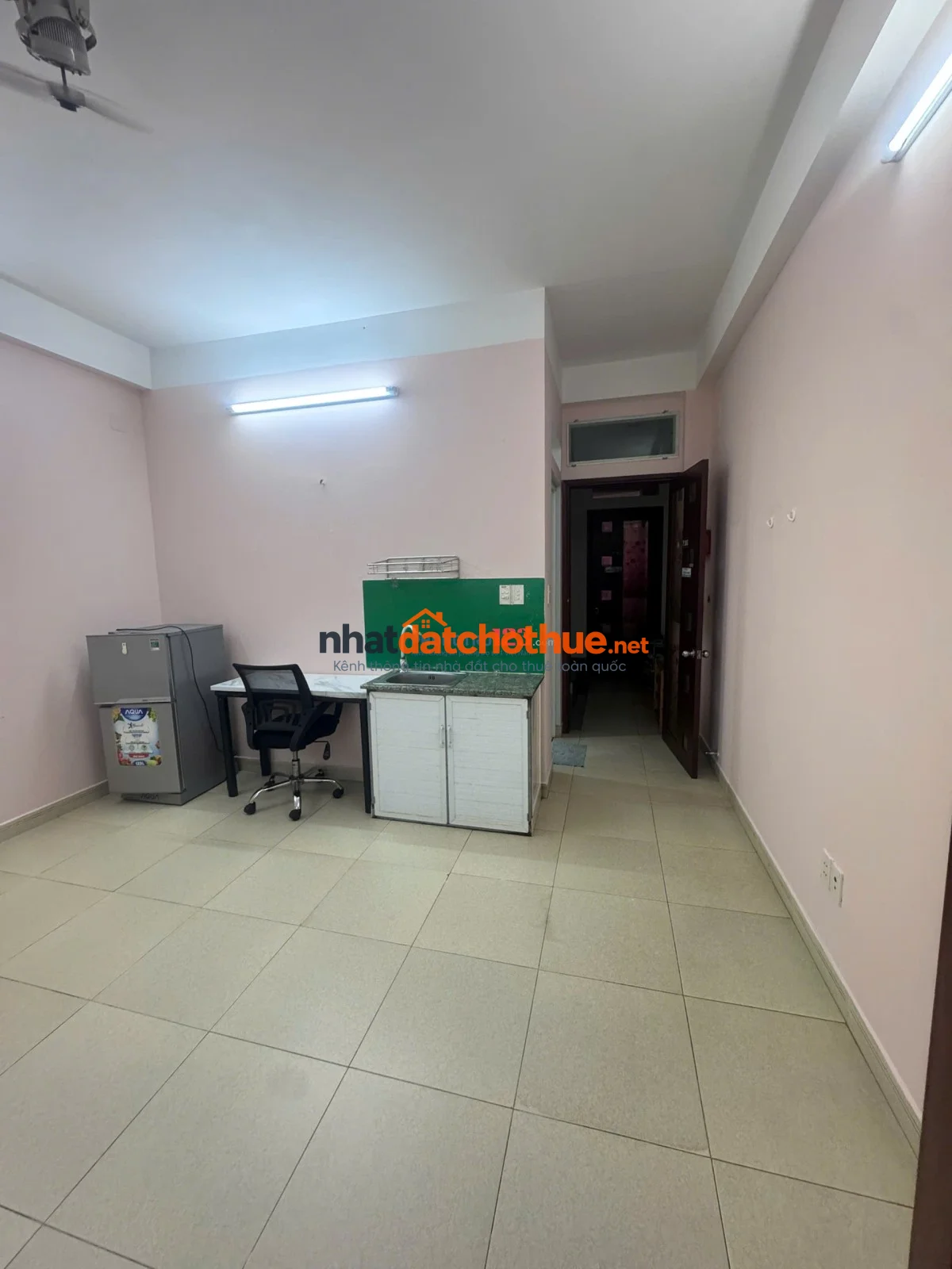 Phòng trọ 68/27 Út Tịch, gần Trường Cao đẳng Lý Tự Trọng, trung cấp Du Lịch, Học viện Hàng Không