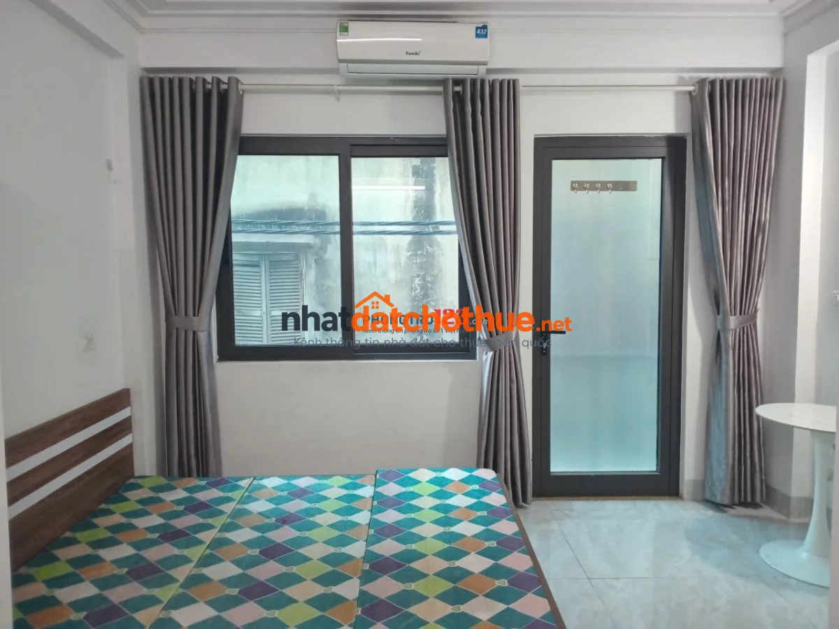 Phòng trọ, Full đồ, khép kín, chính chủ, Ngay trung tâm ngã ba Phạm Văn Đồng-Trần Cung, Hà Nội